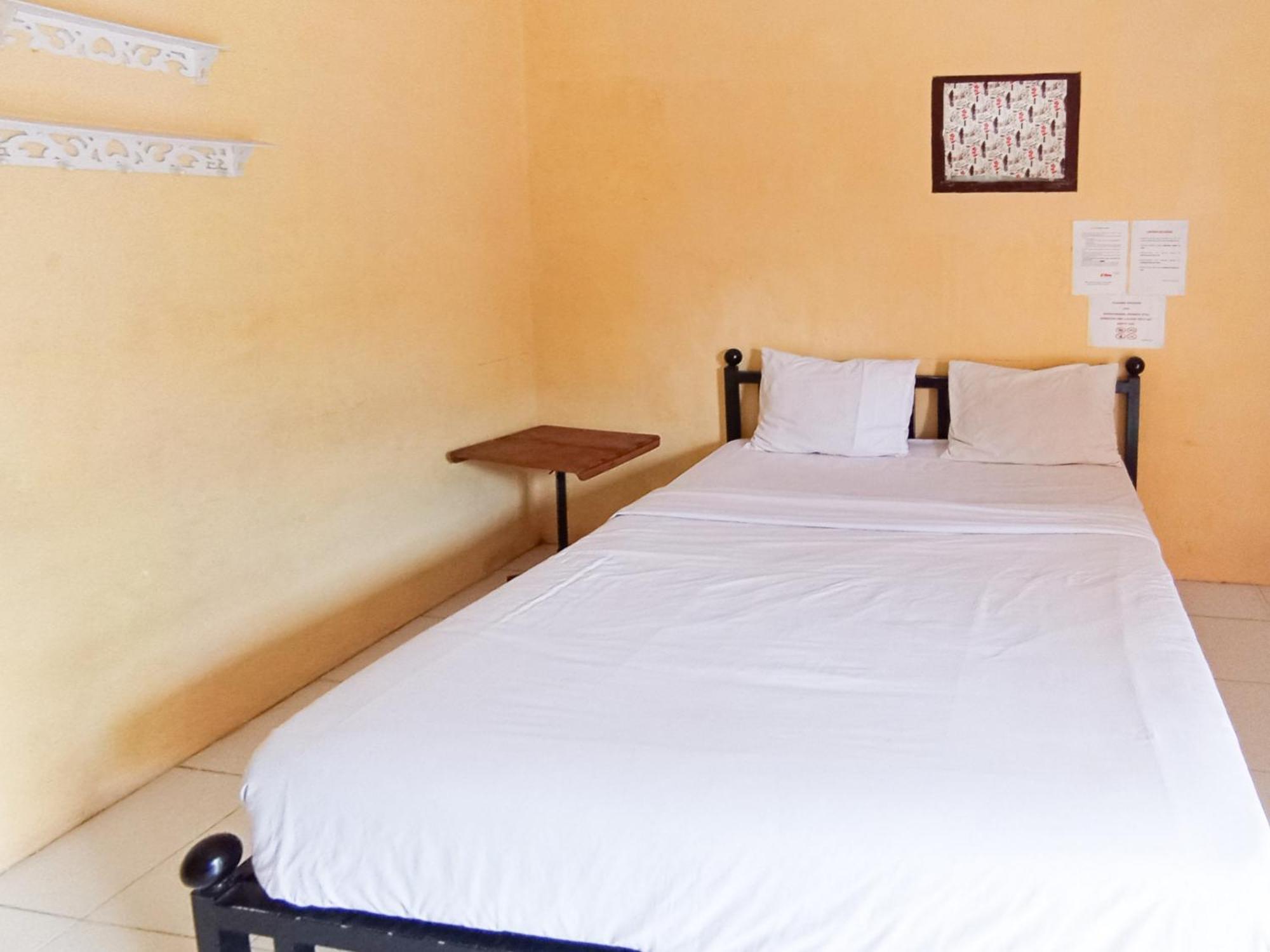 Reddoorz At El Shaday Homestay Banyuwangi Banyuwangi  Exterior photo