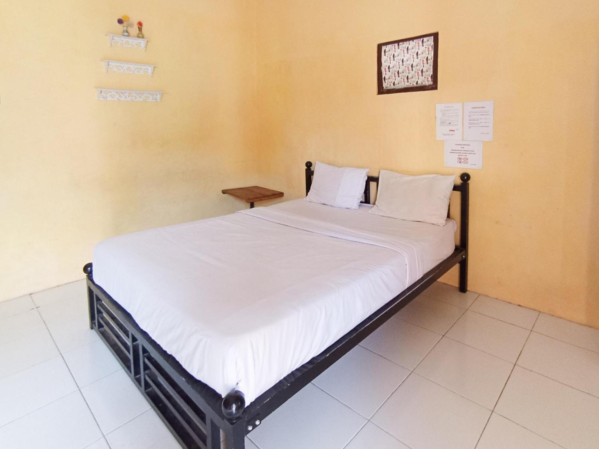 Reddoorz At El Shaday Homestay Banyuwangi Banyuwangi  Exterior photo