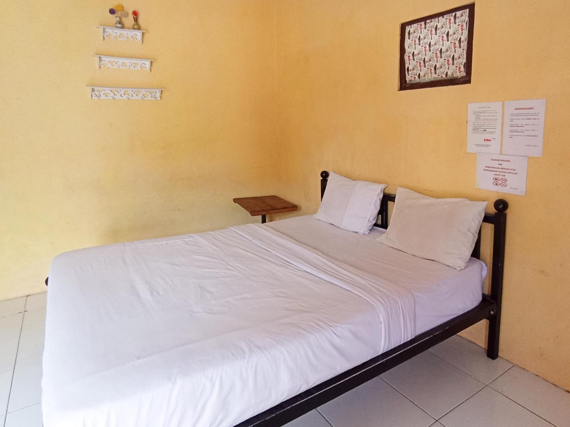 Reddoorz At El Shaday Homestay Banyuwangi Banyuwangi  Exterior photo