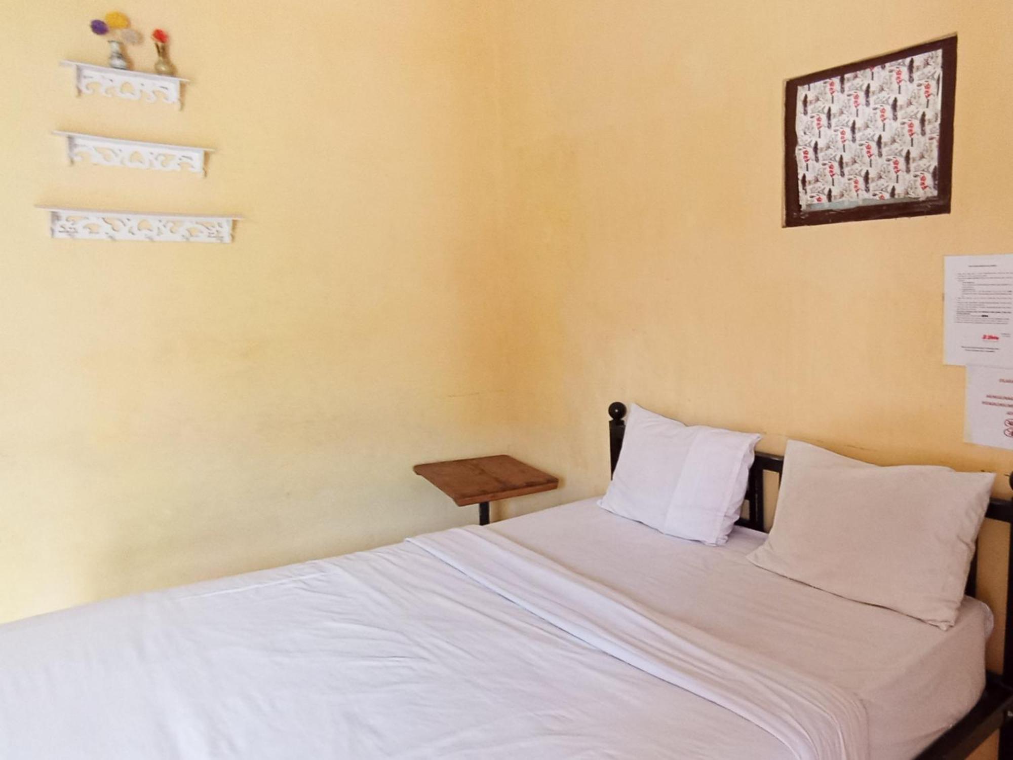 Reddoorz At El Shaday Homestay Banyuwangi Banyuwangi  Exterior photo